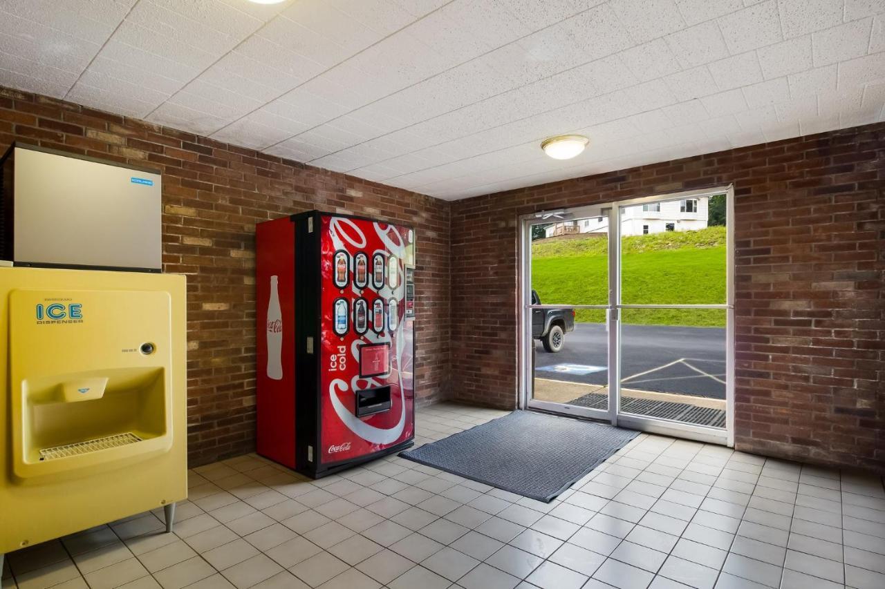 新斯坦顿红屋顶酒店 外观 照片
