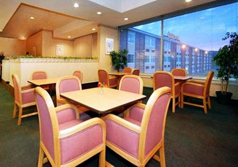 新斯坦顿红屋顶酒店 外观 照片